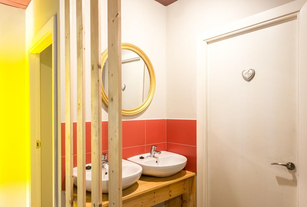 Camino B&B บาร์เซโลนา ภายนอก รูปภาพ