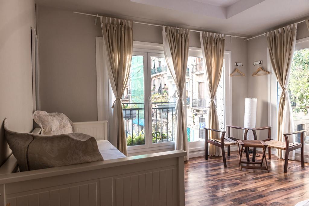 Camino B&B บาร์เซโลนา ภายนอก รูปภาพ
