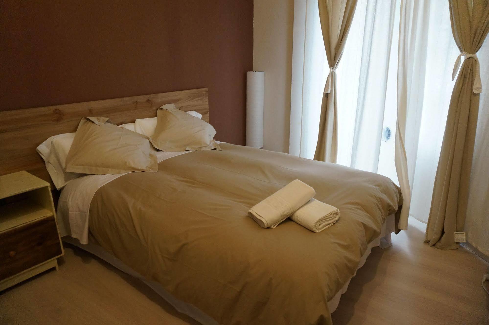Camino B&B บาร์เซโลนา ภายนอก รูปภาพ