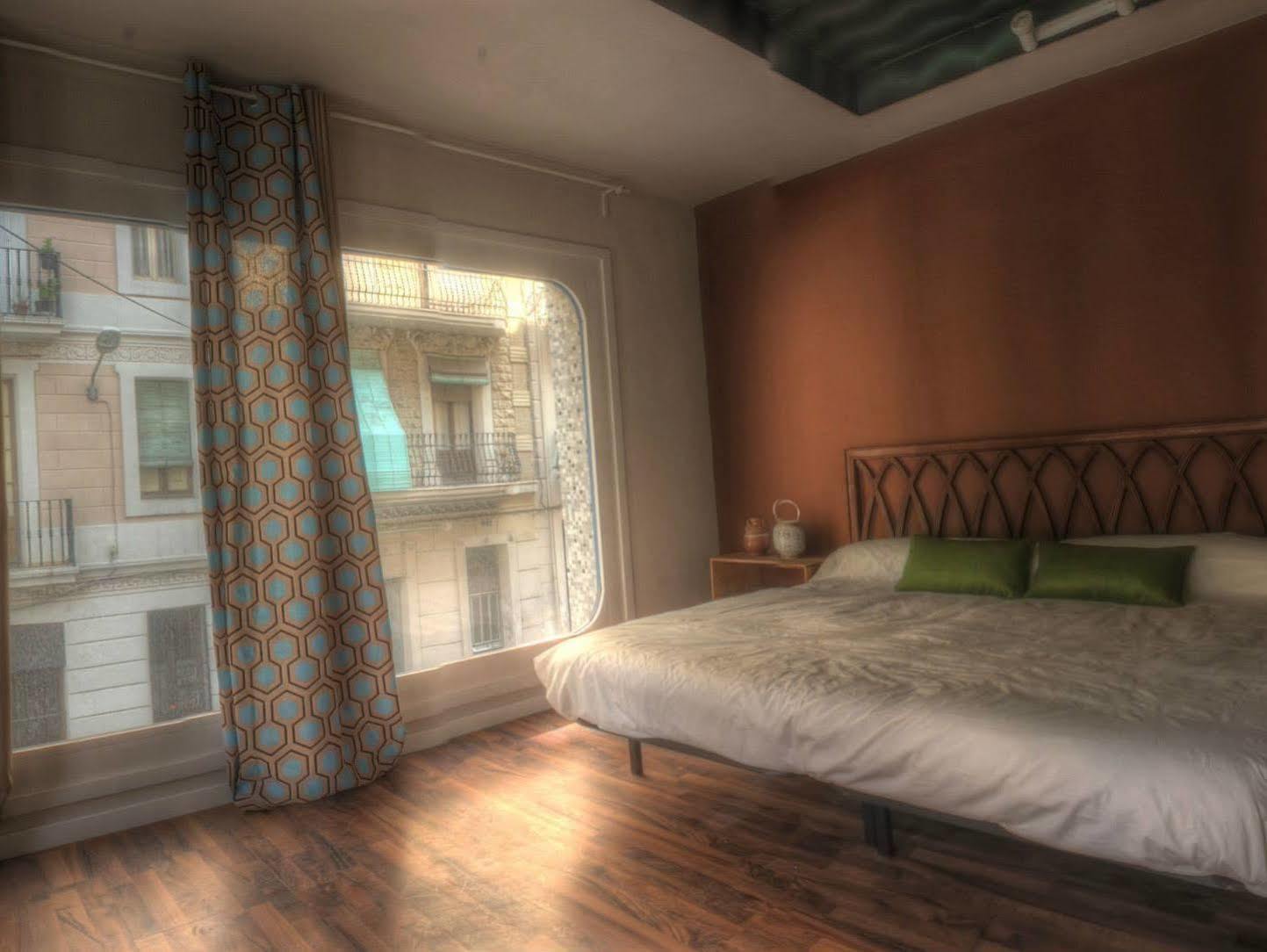 Camino B&B บาร์เซโลนา ภายนอก รูปภาพ